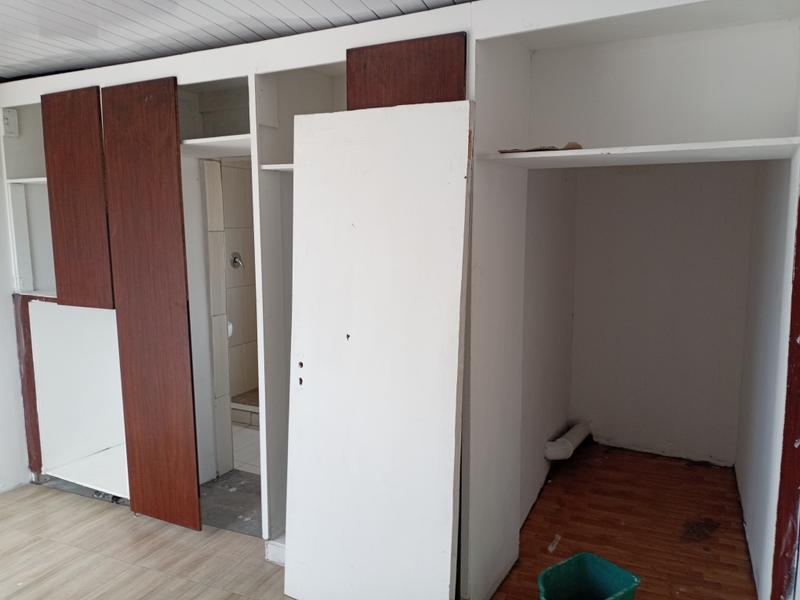 5 Bedroom Property for Sale in Portlands Western Cape